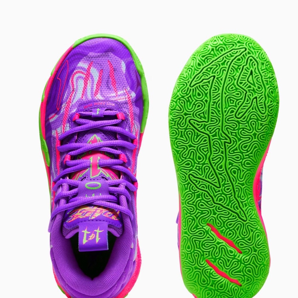 Puma basketball Sneakers in Purple and Green